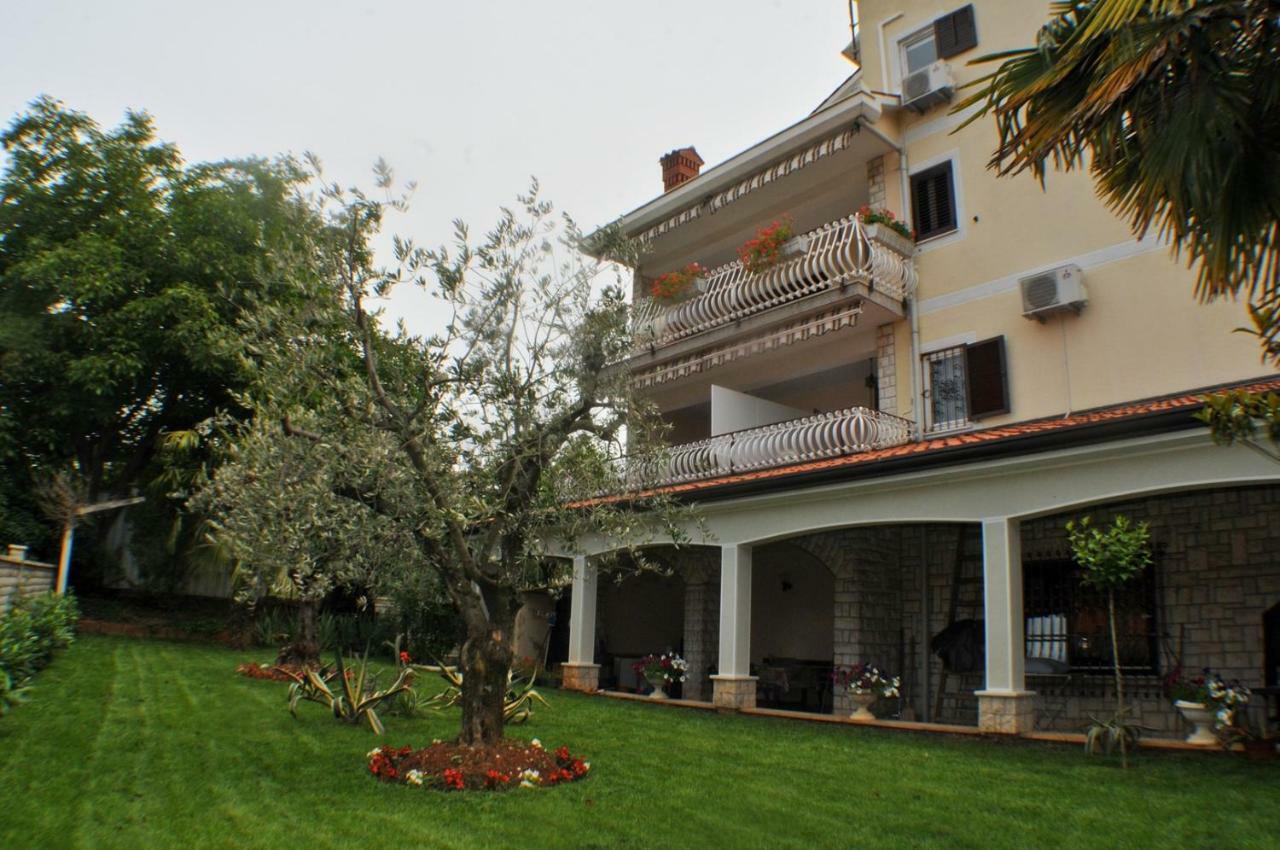 Haus Liliana Hotel Tar-Vabriga Luaran gambar