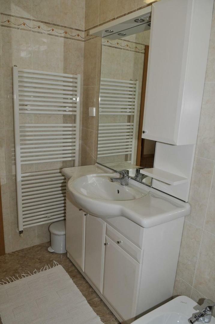 Haus Liliana Hotel Tar-Vabriga Luaran gambar