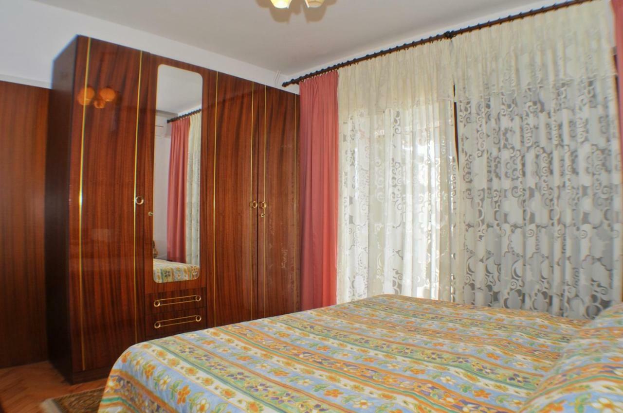 Haus Liliana Hotel Tar-Vabriga Luaran gambar