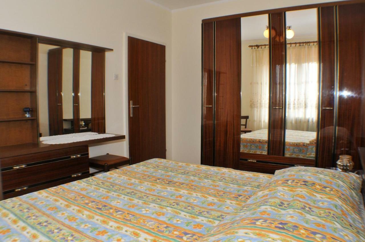 Haus Liliana Hotel Tar-Vabriga Luaran gambar