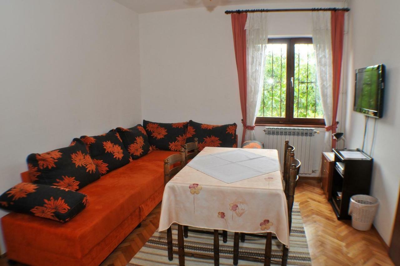 Haus Liliana Hotel Tar-Vabriga Luaran gambar