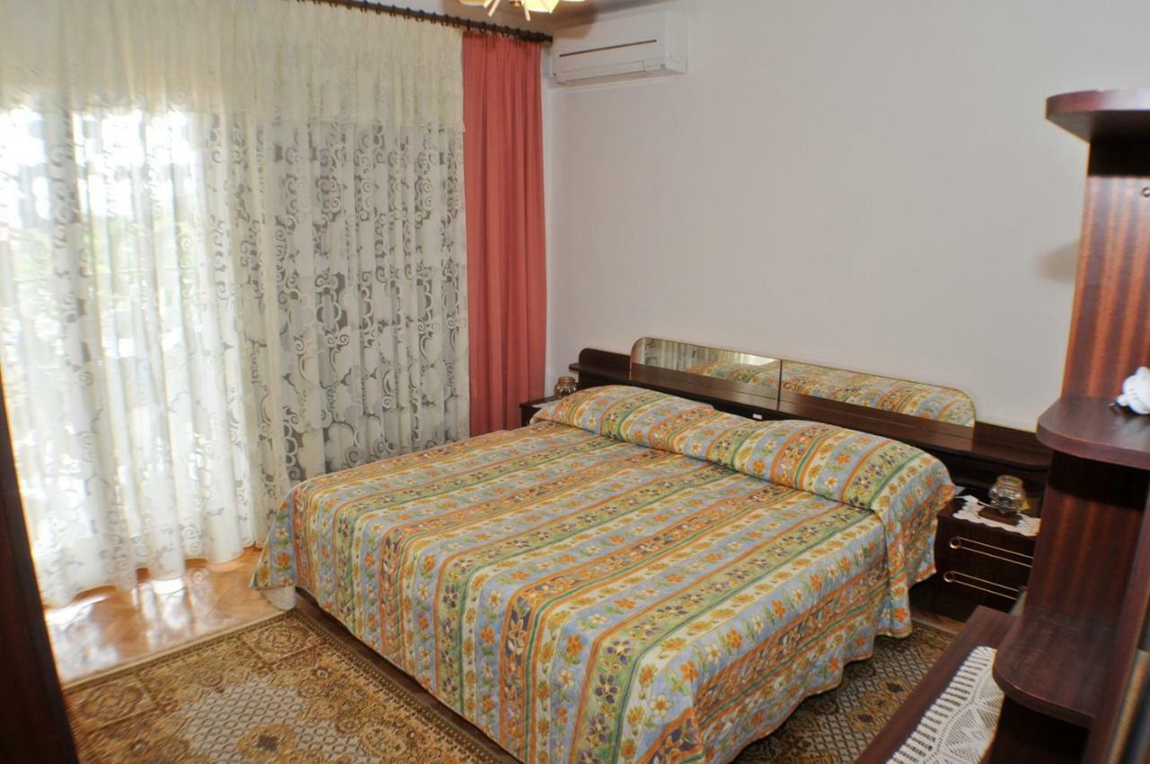 Haus Liliana Hotel Tar-Vabriga Luaran gambar