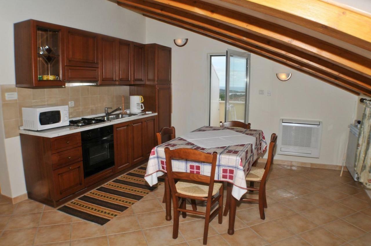 Haus Liliana Hotel Tar-Vabriga Luaran gambar